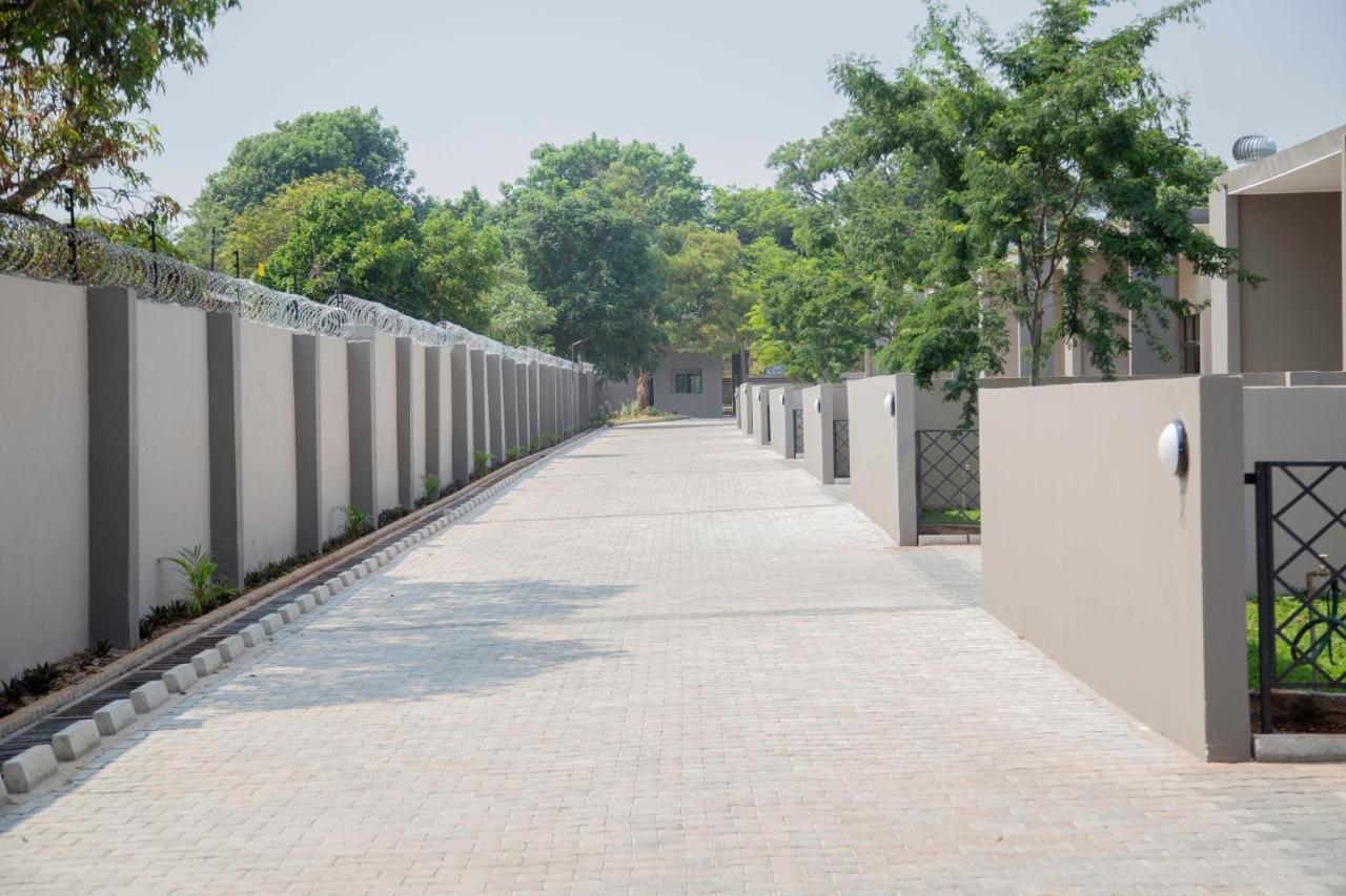 Longhorn Executive Apartments Lusaka Exterior photo